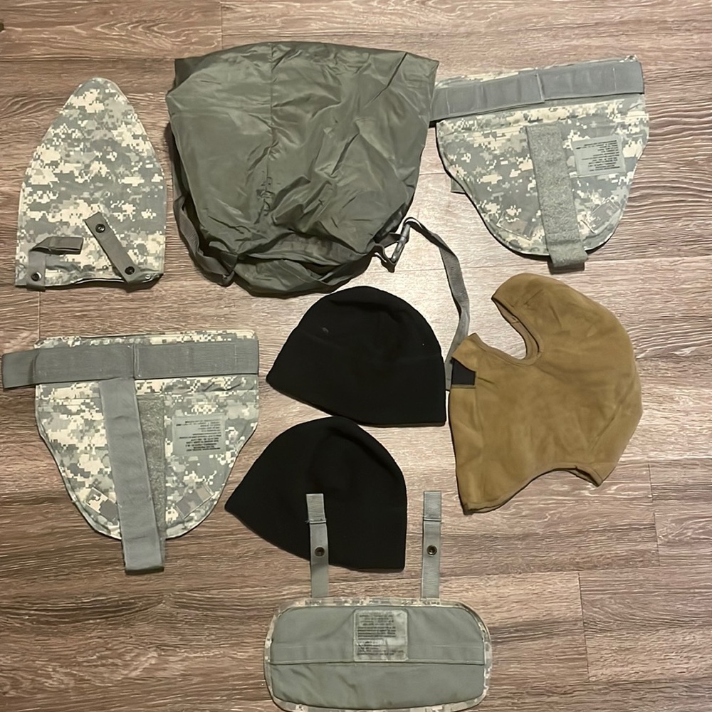 Military accessory set
